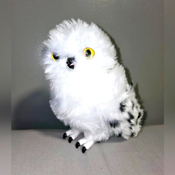 Harry Potter, Enchanting Hedwig Interactive Owl with Over 15 Sounds & Movements - Picture 1 of 3